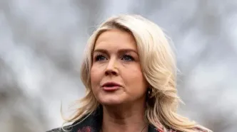 تمسخر پست کارولین لیویت درباره موفقیت در جنگ!