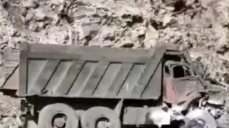 حمله آمریکا و اسرائیل به معدن کارخانه سیمان فیروزآباد | چند کارگر شهید و مجروح شدند؟