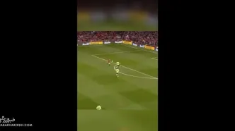 ویدیو| روزی که یکی از بهترین والی‌های تاریخ فوتبال به ثمر رسید؛ به یاد روزهای درخشان منچستریونایتد