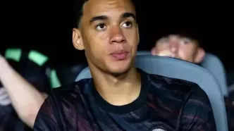 عکس عجیب  موسیالا وسط بازی