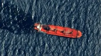 عبور نفتکش پاکستانی از تنگه هرمز با اجازه ایران