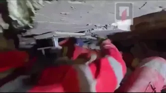 نجات معجزه آسا شهروند تهرانی از زیر آوار