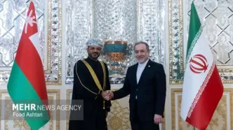 گفتگوی تلفنی وزرای امور خارجه ایران و عمان