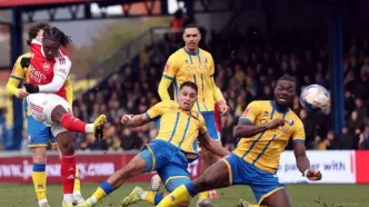 منسفیلد 1-2 آرسنال: ادامه رویای چهارگانه توپچی‌ها با شلیک ازه