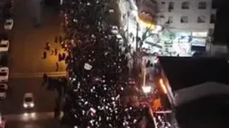 رجزخوانی امام‌جمعه لاهیجان از روی ماشین آتش‌نشانی+ویدئو