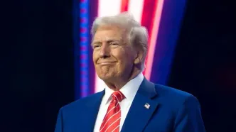 عضو کنگره: ترامپ پیرمردی است که عقلش زایل شده است/ ویدئو