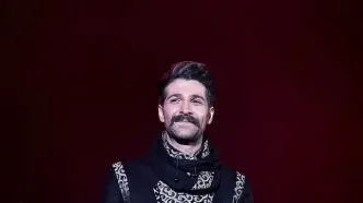 تصاویری از حضور هنرمندان در مراسم خاکسپاری حمید هیراد