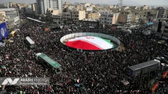 تشییع پیکر ۳۵ شهید جنگ رمضان در تهران - ۲