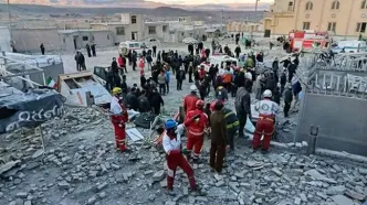 تصاویری از آثار حمله هوایی به زنجان