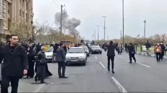 حمله به نزدیکی تشییع پیکر ۸ شهید در ایست بازرسی خاوران در تهران/ ویدئو