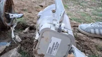 انهدام یک فروند موشک کروز دشمن + عکس