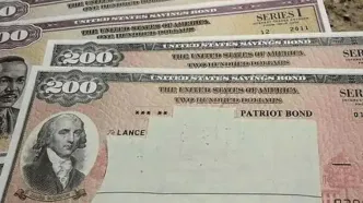 ۲ راهکار عجیب برای فرار متحدان آمریکا از بحران اقتصادی