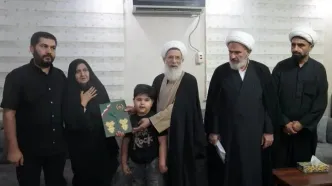 دیدار رییس سازمان عقیدتی سیاسی ارتش با خانواده شهدای ناوشکن دنا در هرمزگان