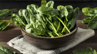 برای جذب بیشتر آهن، اسفناج را چه زمانی بخوریم؟