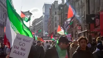 تظاهرات گسترده در لندن علیه جنگ و راست افراطی + عکس