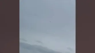 لحظه اصابت به جنگنده اف 18 آمریکا با آتش پدافند ایران