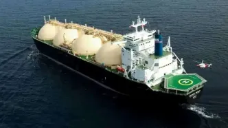 2 تانکر گاز از تنگه هرمز با موفقیت عبور کرد