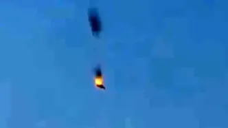 تصویری از سقوط جنگنده آمریکایی با آتش پدافند ایران