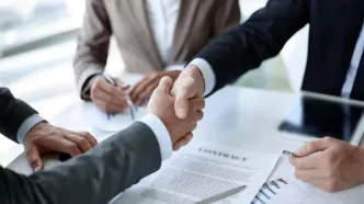 بازگشایی بازار سهام مشروط شد