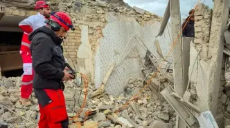 خواندن شعر مشهور مهدی اخوان ثالث در محل حمله دشمن در تهران/ ویدئو