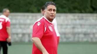 برزگر: پرسپولیس، قاطعانه با پیروانی و رفیعی برخورد کند