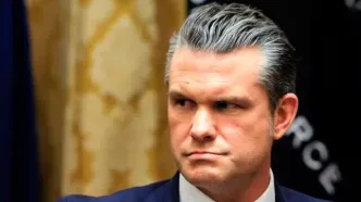 ادعای وزیر جنگ آمریکا درباره حمله به شناورهای ایرانی