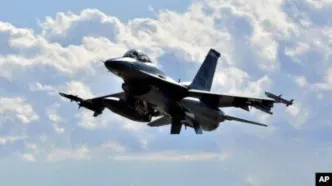 اصابت جنگنده F-۱۶ آمریکا در آسمان ایران/فرود اضطراری در عربستان