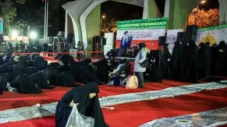 تصاویر؛ افطاری مقابل دانشگاه تهران