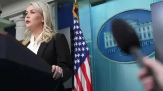 کاخ سفید: آمریکا در حال حاضر قصدی برای حضور نظامی در ایران ندارد/ ترامپ به دنبال ایفای نقش آمریکا در ایران بعد از جنگ است/ باید صبر کنیم و ببینیم رهبر بعدی ایران چه کسی خواهد بود/ پاسخ به اتهامات حمله به مدرسه میناب