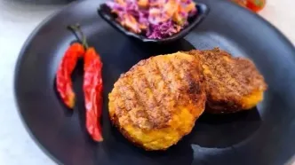 باکوان مرغ و سبزیجات؛ کوکو خوشمزه از خیابان‌های اندونزی