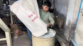 فرآیند بازیافت ضایعات پلاستیکی و تولید کیسه های پلاستیکی با آن ها