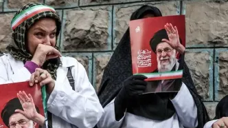 تصاویر؛ تجمع اعتراضی کادر درمان مقابل بیمارستان گاندی