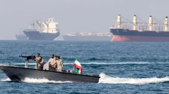 وال استریت ژورنال: ایران همچنان از تنگه هرمز عوارض می گیرد