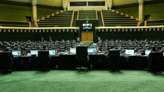 چرا صحن علنی مجلس برگزار نمی‌شود؟