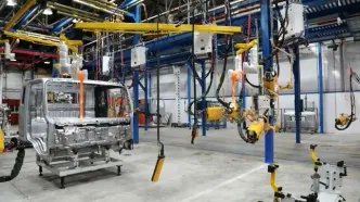 افتتاح سالن بدنه محصولات فوتون در سایپا دیزل همزمان با شصت‌وسومین سالگرد تأسیس