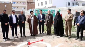 کلنگ‌زنی مدرسه ۱۲ کلاسه خیرساز «نامداری» در ماکو