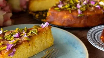 عصرونه امروز: طرز کیک ماست زعفرانی؛ یک عصرانه دلچسب!