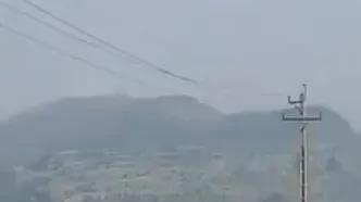 لحظه تیراندازی پلیس به هلی‌کوپترهای جنگی آمریکایی‌