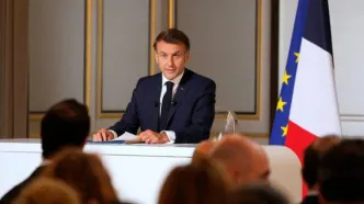 مکرون: مذاکرات با ایران باید سازمان‌یافته باشد
