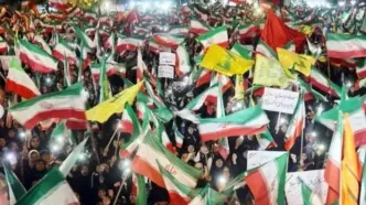 گزارش گاردین از بی‌اعتمادی ایرانی‌ها به آتش‌بس موقت با آمریکا