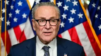 ترامپ گور خود را می‌کند