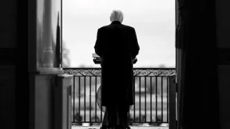 شلیک گلوله در ضیافت شام خبرنگاران کاخ سفید / ترامپ گریخت! / فریاد تیم‌امنیتی: سرتان را پایین بیاورید! / ویدئو