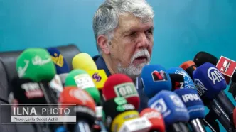 انتقاد وزیر فرهنگ از برخی ناهماهنگی‌ها در روایت‌ رویدادها در جنگ