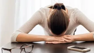 چرا بدون کار کردن هم خسته‌ایم؟/ بیماری پنهان عصر جدید