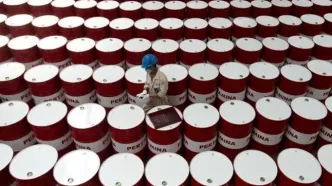 قیمت نفت از ۱۰۰ دلار عبور کرد