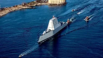 آتش سوزی در ناوشکن آمریکایی