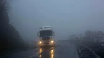 آخرین وضعیت ترافیکی/ بارش باران و مه‌گرفتگی در برخی از محورهای کشور