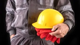 صادقی: مبنای مطالبات جامعه کارگری منویات رهبر شهید است