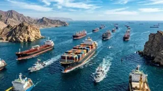 ۳۳ قایق ایرانی در حال بازگشت از ماموریت گشت‌زنی خود در تنگه هرمز