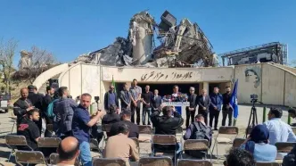 نشست خبری استقلالی‌ها مقابل تالار بمباران شده/ حرف‌های مدیرعامل استقلال مقابل سالنی که دو بار در آن قهرمان جهان شدیم +عکس